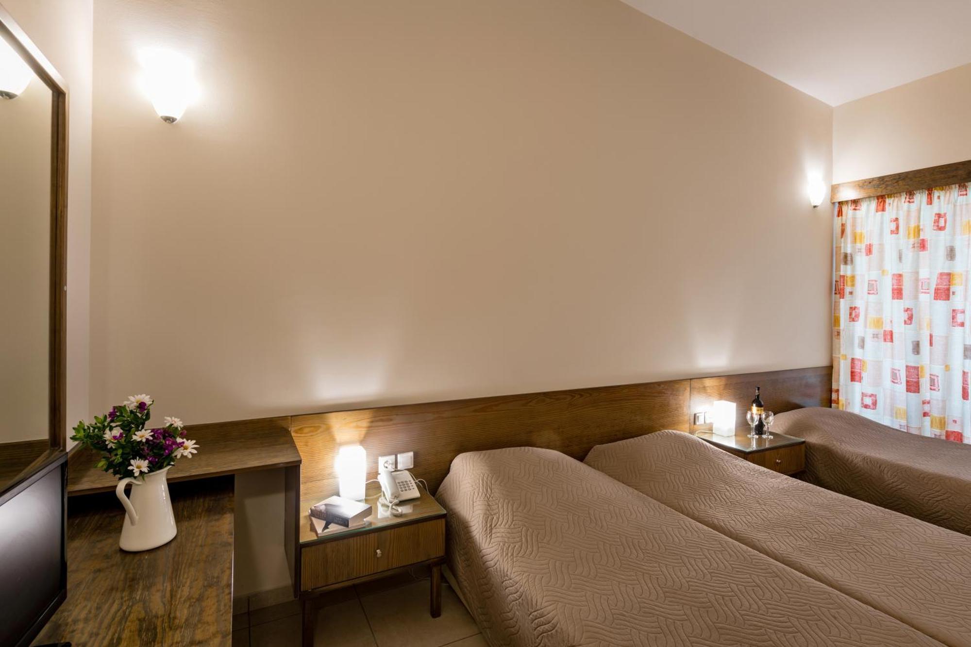 Hotel Pavlina Beach Нифорейка Екстериор снимка
