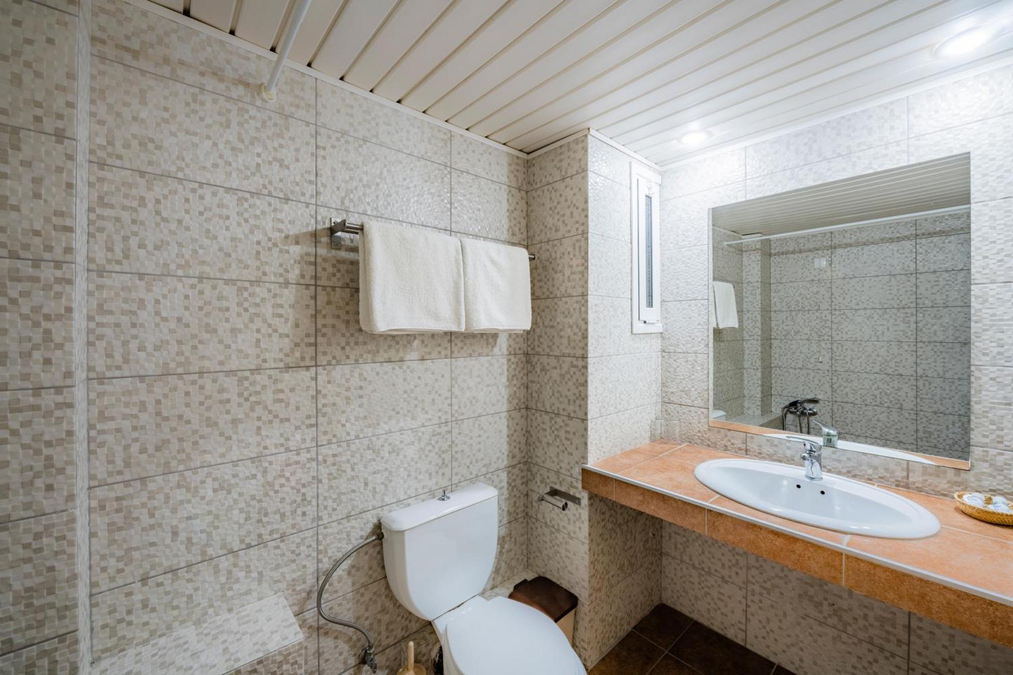 Hotel Pavlina Beach Нифорейка Екстериор снимка